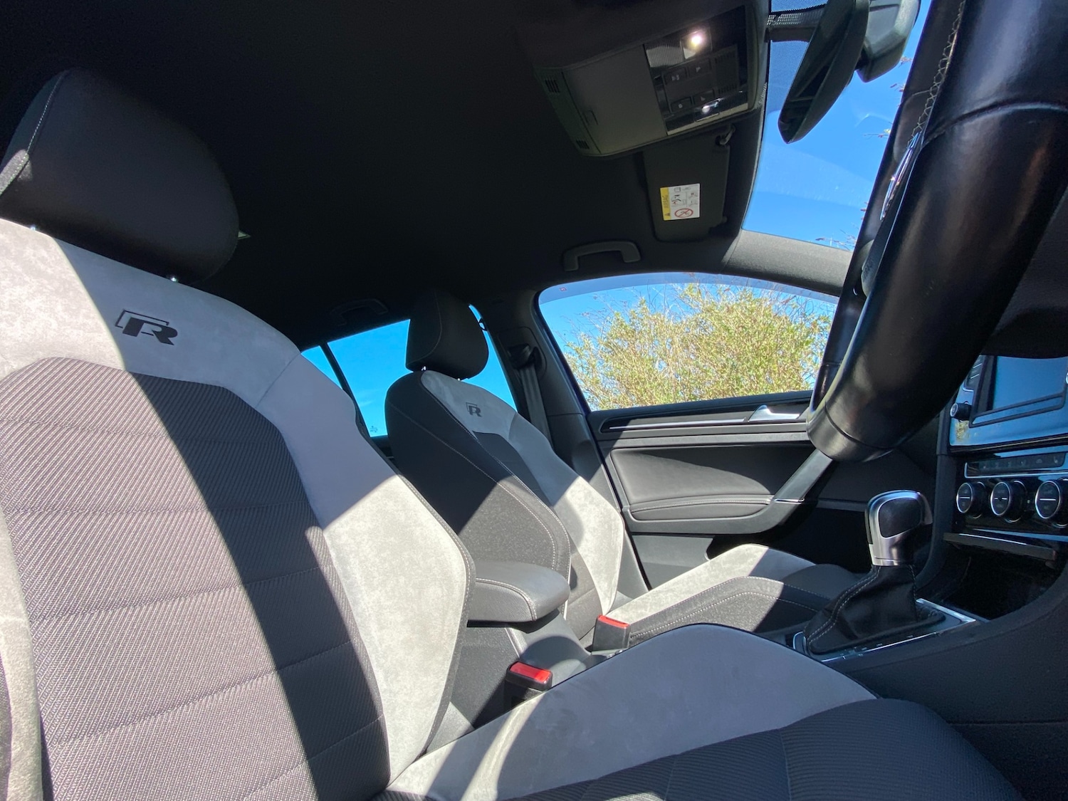 Used Volkswagen Golf 2017 for sale - 78169405: Photo 22