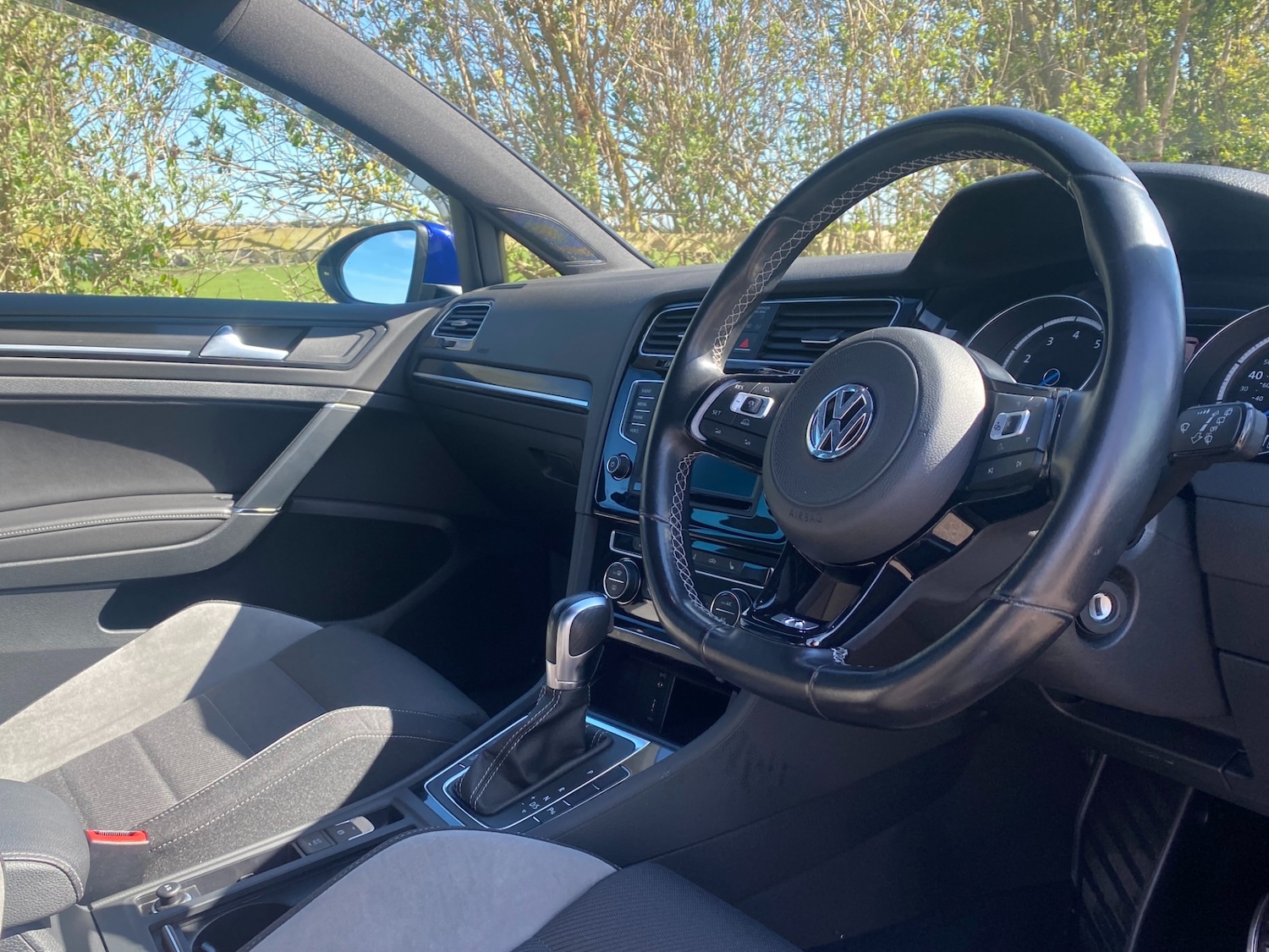 Used Volkswagen Golf 2017 for sale - 78169405: Photo 5