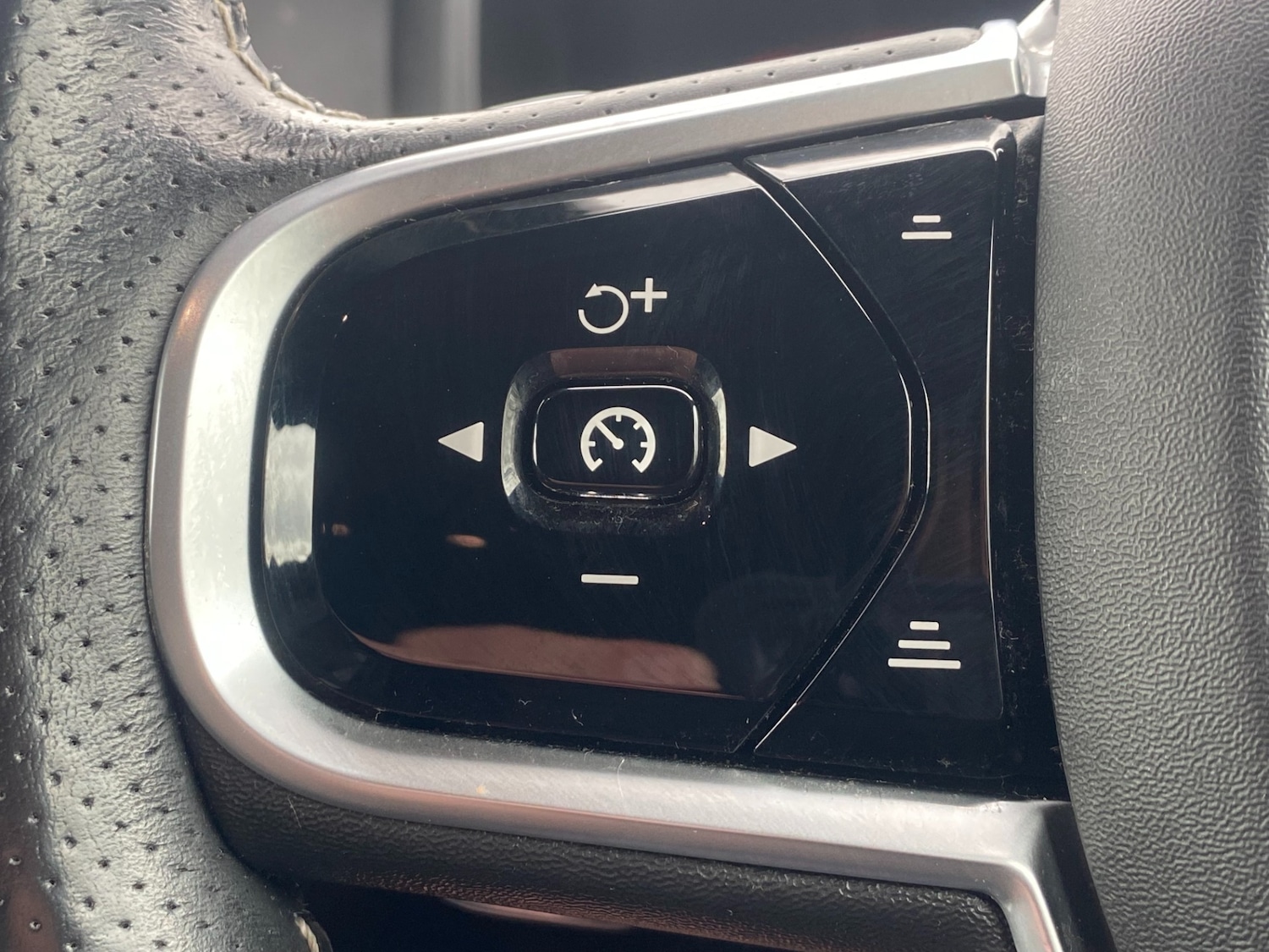 Used Volvo S90 2018 for sale - 78183534: Photo 26