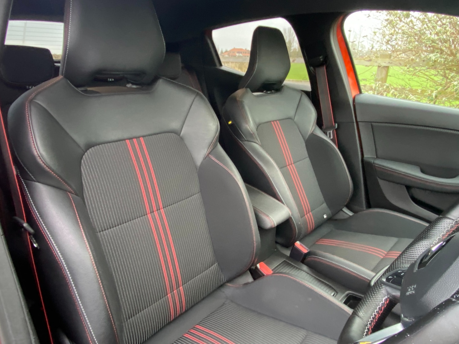 Used Renault Clio 2023 for sale - 76799644: Photo 44