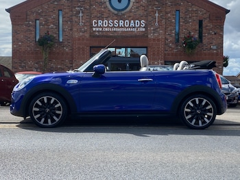 Used MINI Convertible 2020 for sale - 75718449: Photo