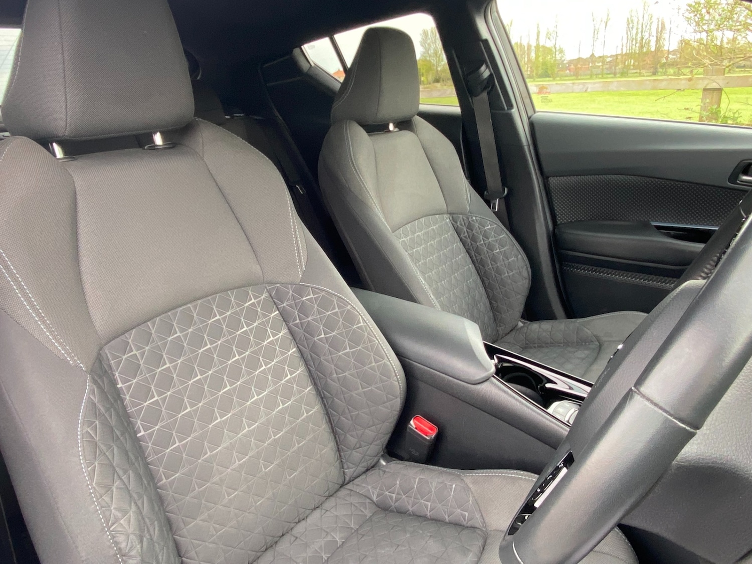 Used Toyota C-HR 2020 for sale - 78183514: Photo 41