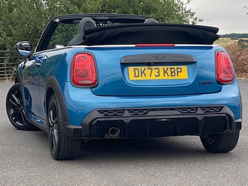 Used MINI Convertible 2023 for sale - 79372555: Photo