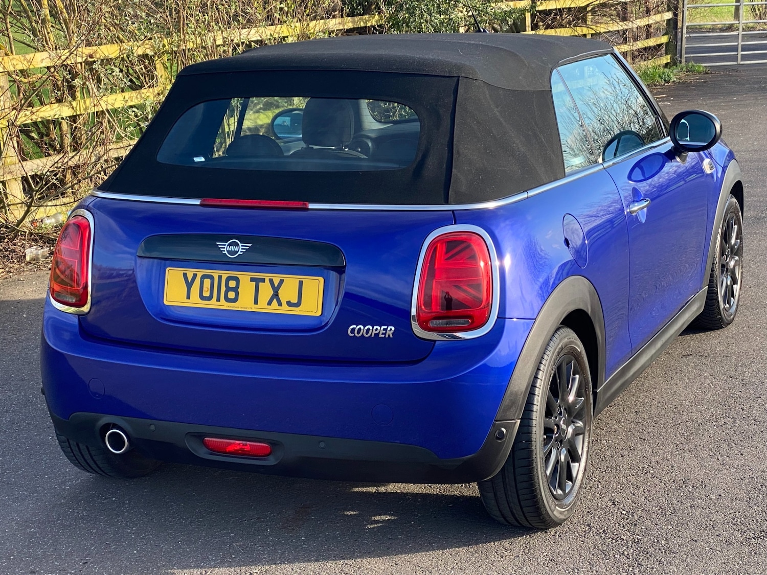 Used MINI Convertible 2018 for sale - 77721595: Photo 19