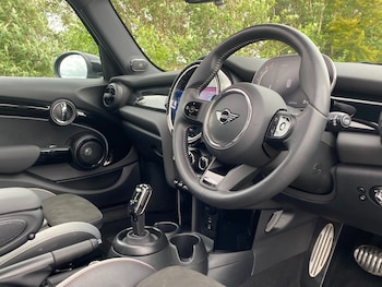 Used MINI Hatch 2023 for sale - 78647230: Photo