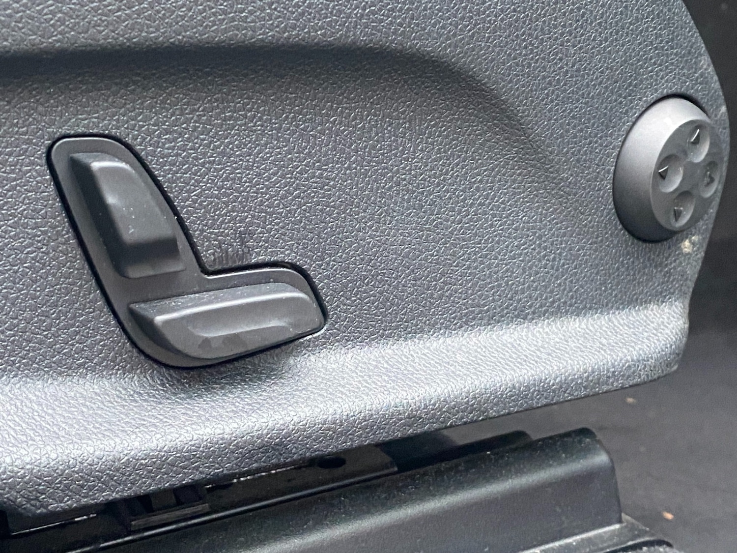 Used Mercedes-Benz GLC 2022 for sale - 76606030: Photo 17