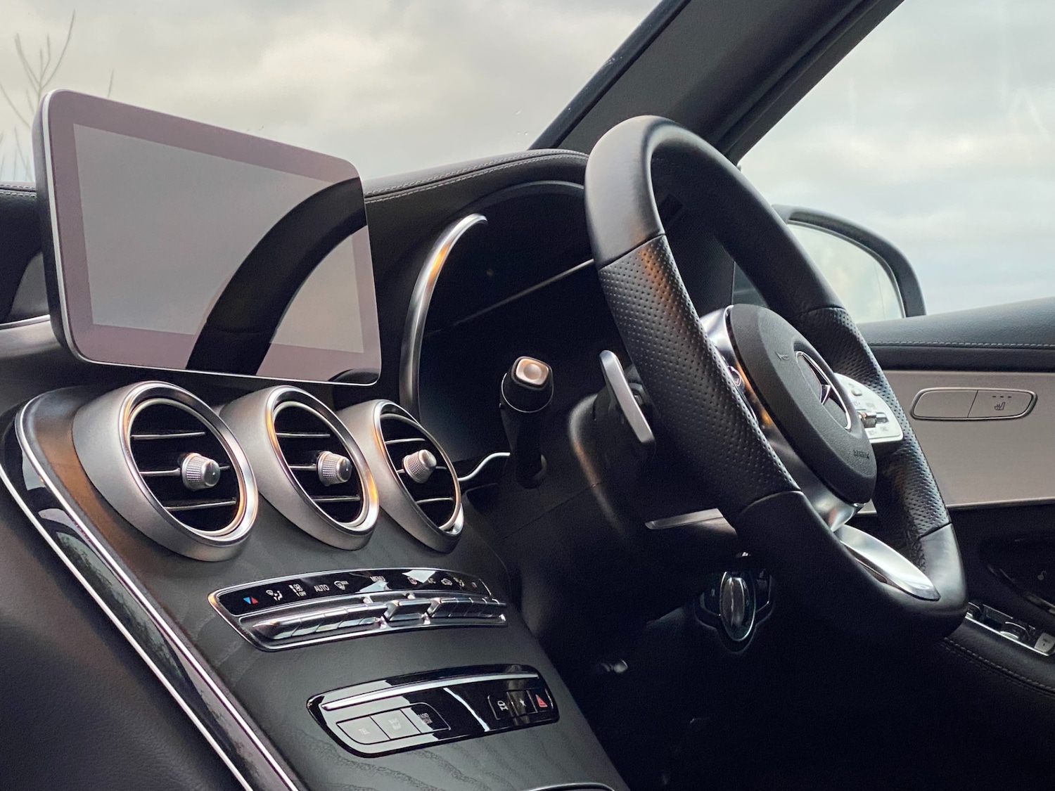 Used Mercedes-Benz GLC 2022 for sale - 76606030: Photo 44