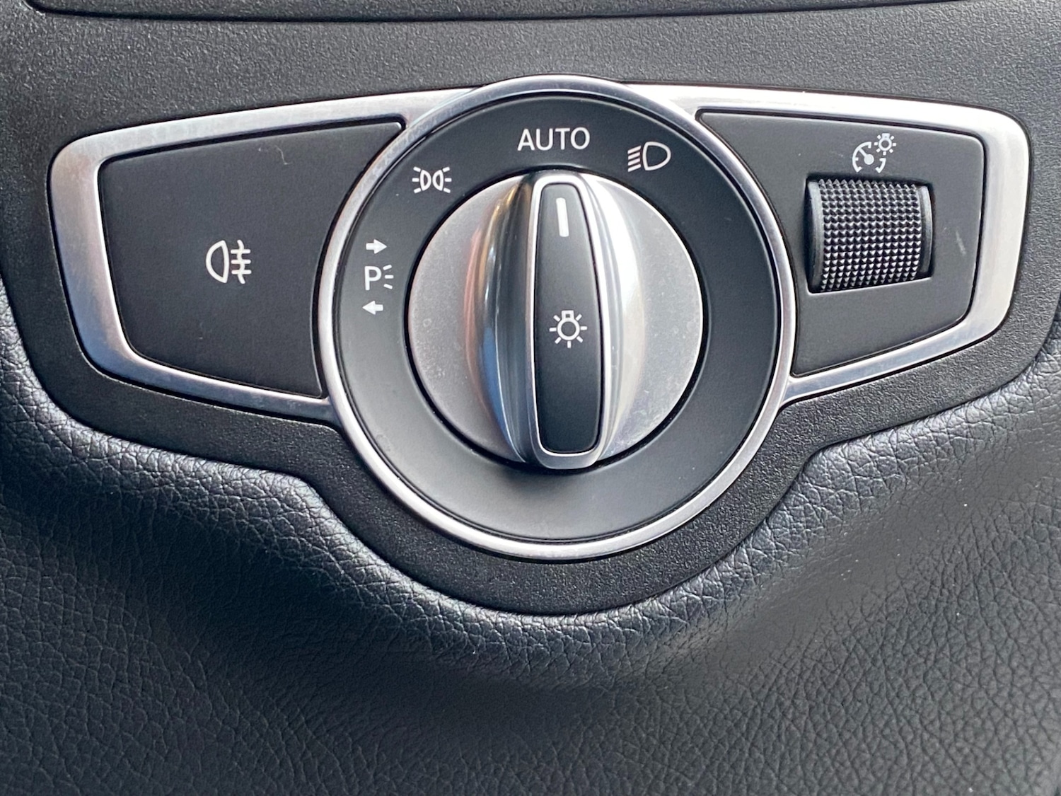 Used Mercedes-Benz GLC 2022 for sale - 76606030: Photo 47