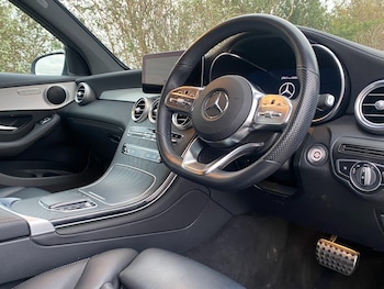 Used Mercedes-Benz GLC 2022 for sale - 76606030: Photo