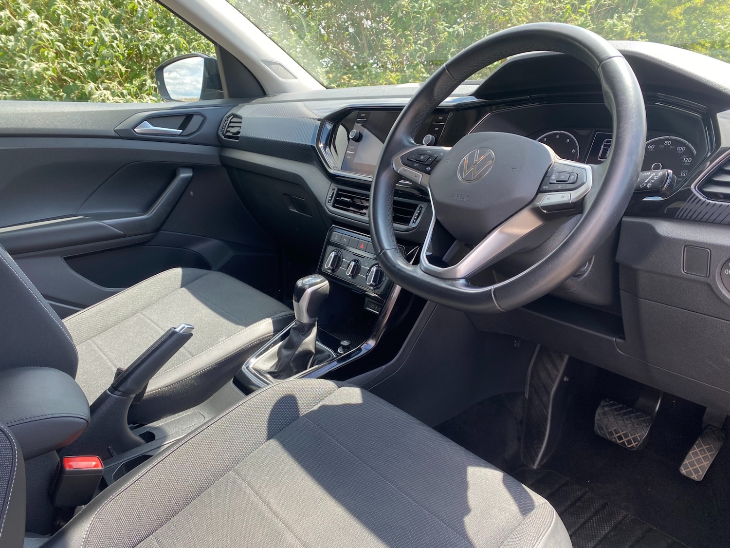 Used Volkswagen T-Cross 2022 for sale - 77395384: Photo 4