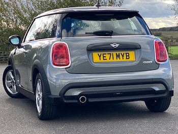 Used MINI Hatch 2021 for sale - 76376977: Photo