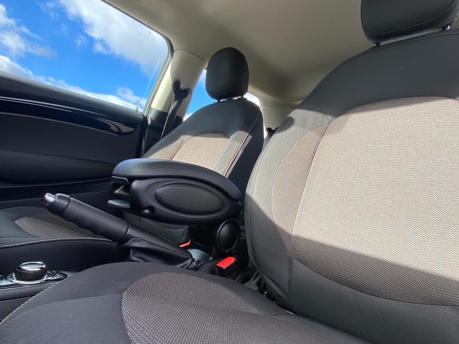 Used MINI Hatch 2021 for sale - 76376977: Photo 5
