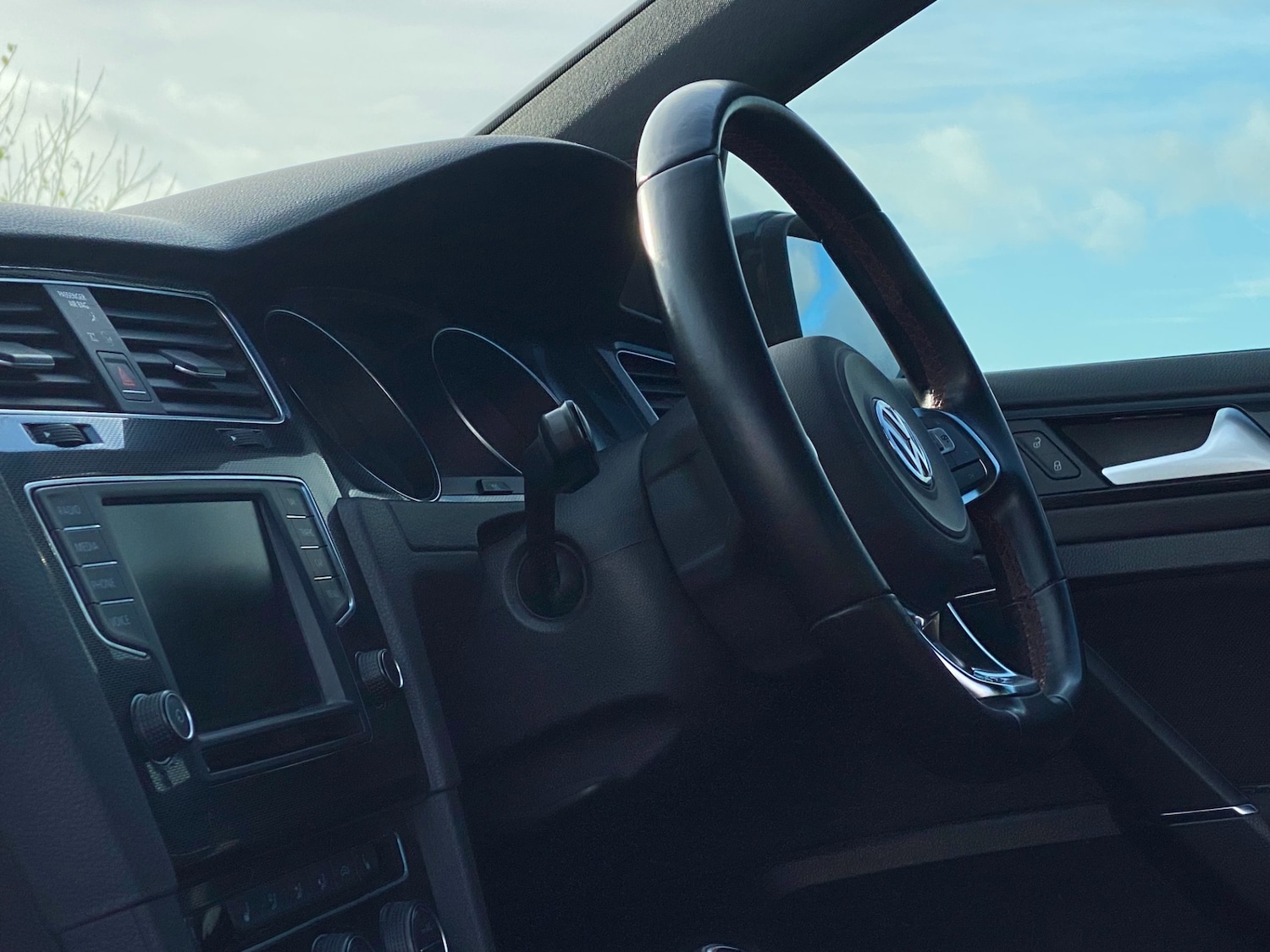 Used Volkswagen Golf 2016 for sale - 76837479: Photo 32