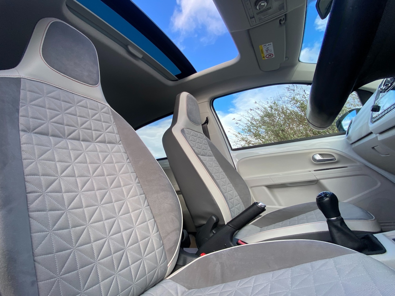 Used Volkswagen up! 2018 for sale - 77881427: Photo 25