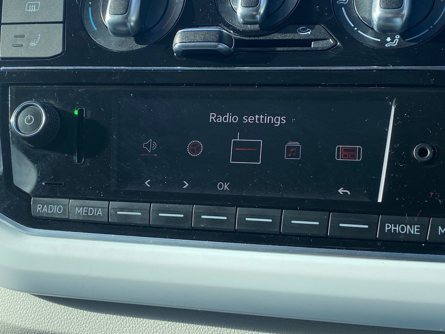 Used Volkswagen up! 2018 for sale - 77881427: Photo 27