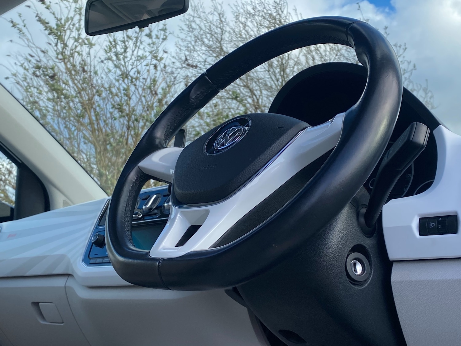 Used Volkswagen up! 2018 for sale - 77881427: Photo 37