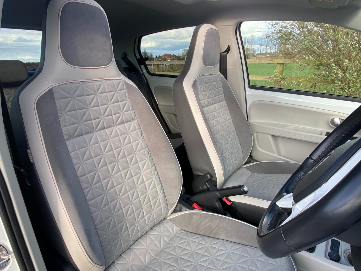 Used Volkswagen up! 2018 for sale - 77881427: Photo 41