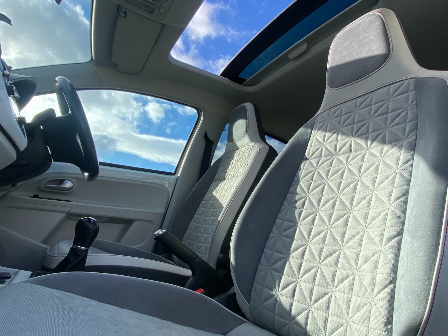 Used Volkswagen up! 2018 for sale - 77881427: Photo 5