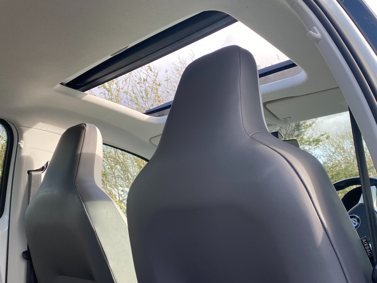 Used Volkswagen up! 2018 for sale - 77881427: Photo 6