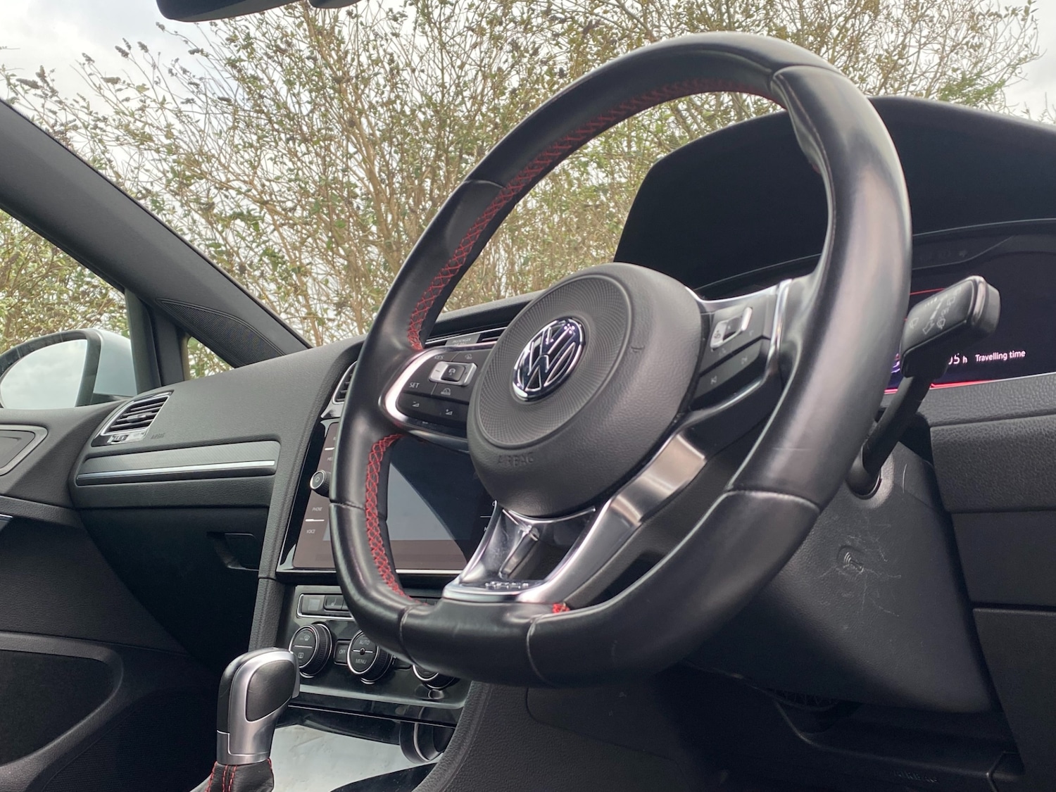 Used Volkswagen Golf 2018 for sale - 76596602: Photo 36