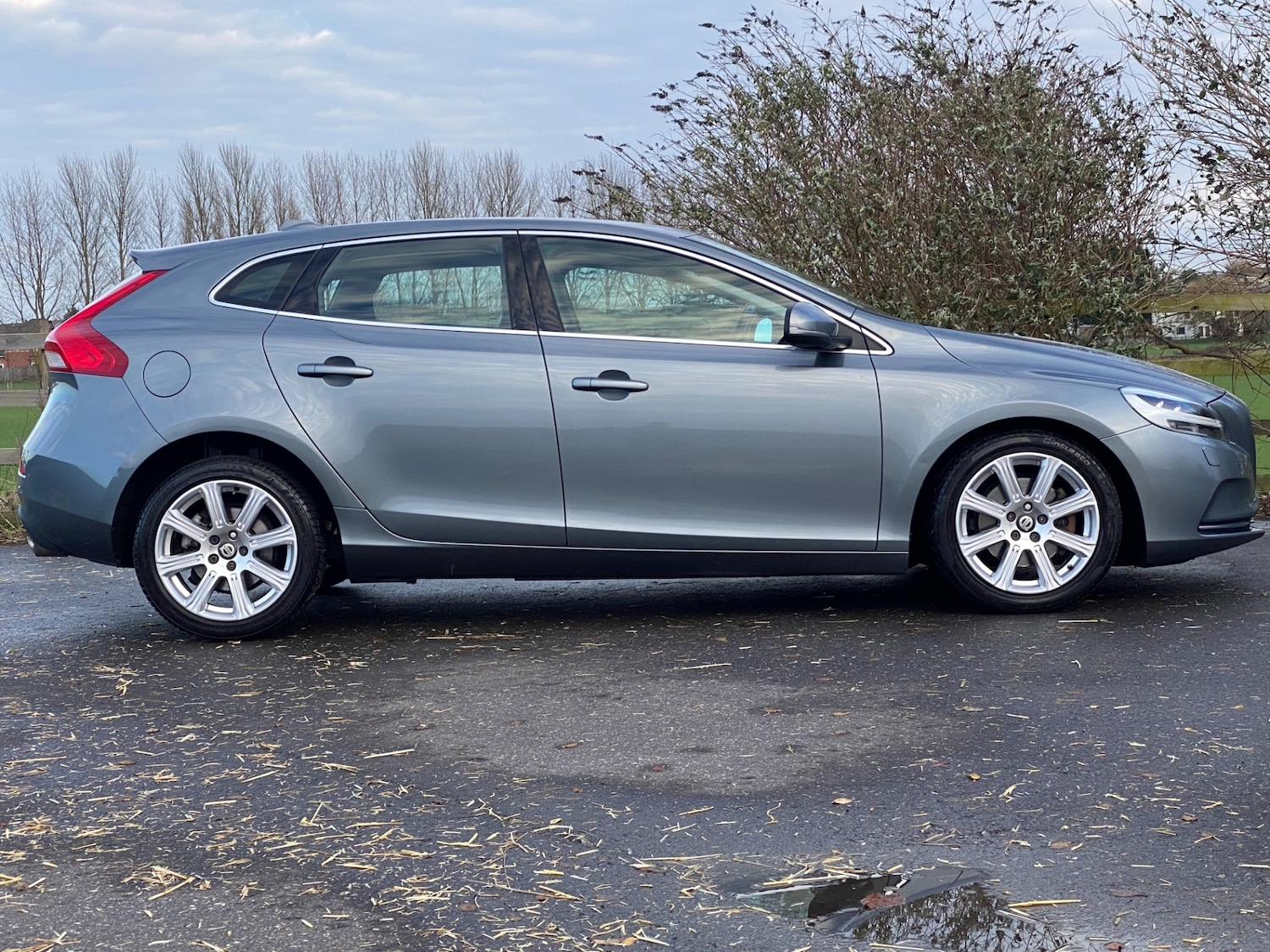 Used Volvo V40 2018 for sale - 76864151: Photo 17