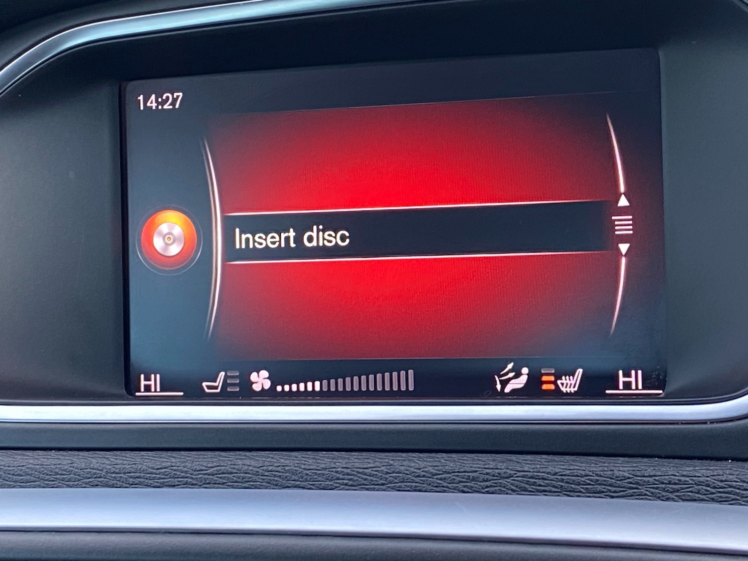 Used Volvo V40 2018 for sale - 76864151: Photo 25