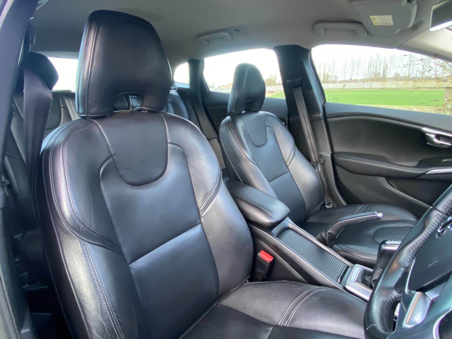 Used Volvo V40 2018 for sale - 76864151: Photo 39