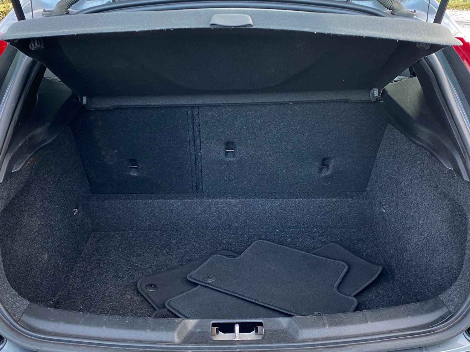 Used Volvo V40 2018 for sale - 76864151: Photo 41