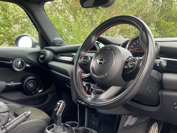 Used MINI Hatch 2018 for sale - 79208250: Photo
