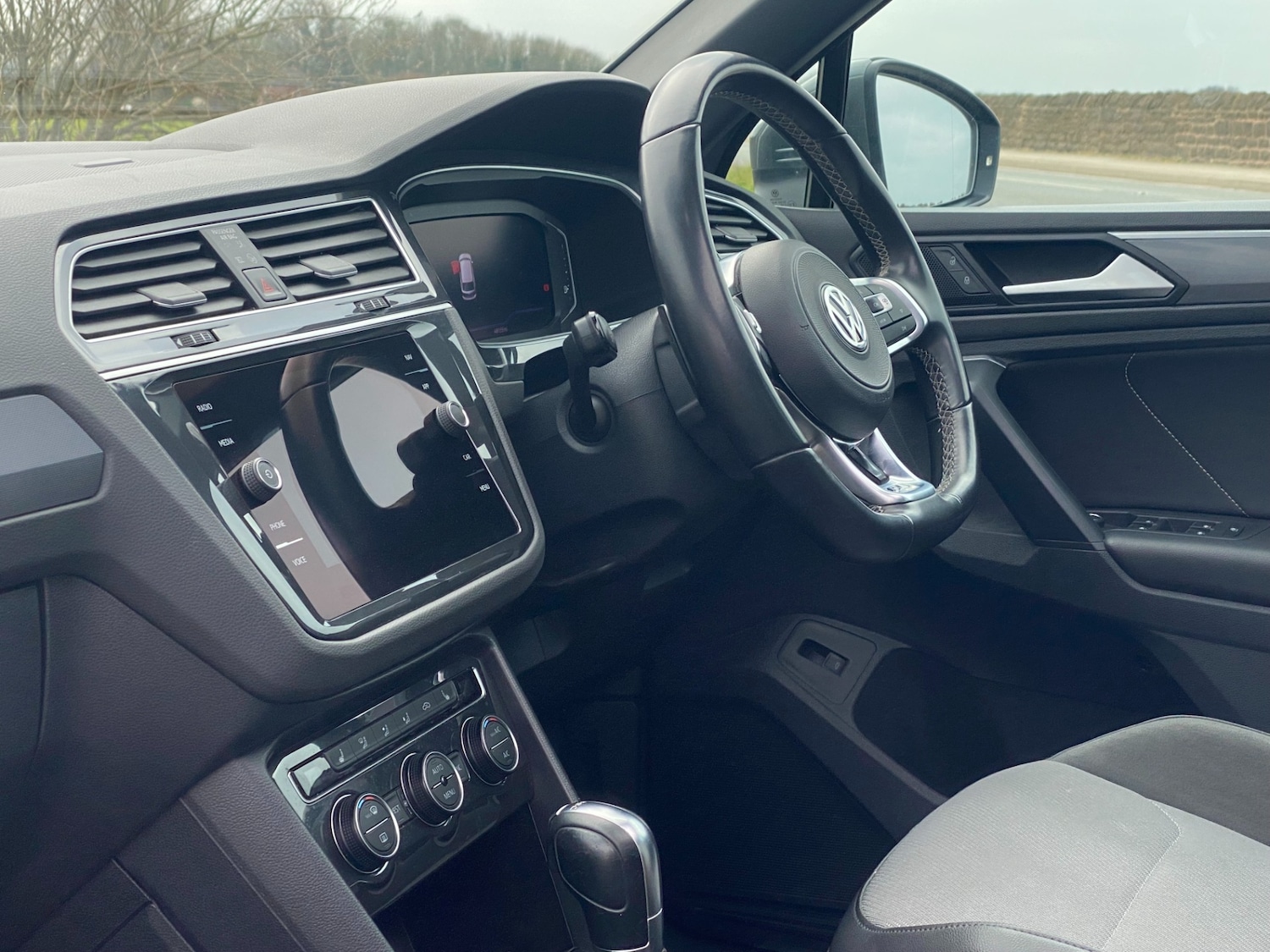 Used Volkswagen Tiguan 2019 for sale - 77793026: Photo 23