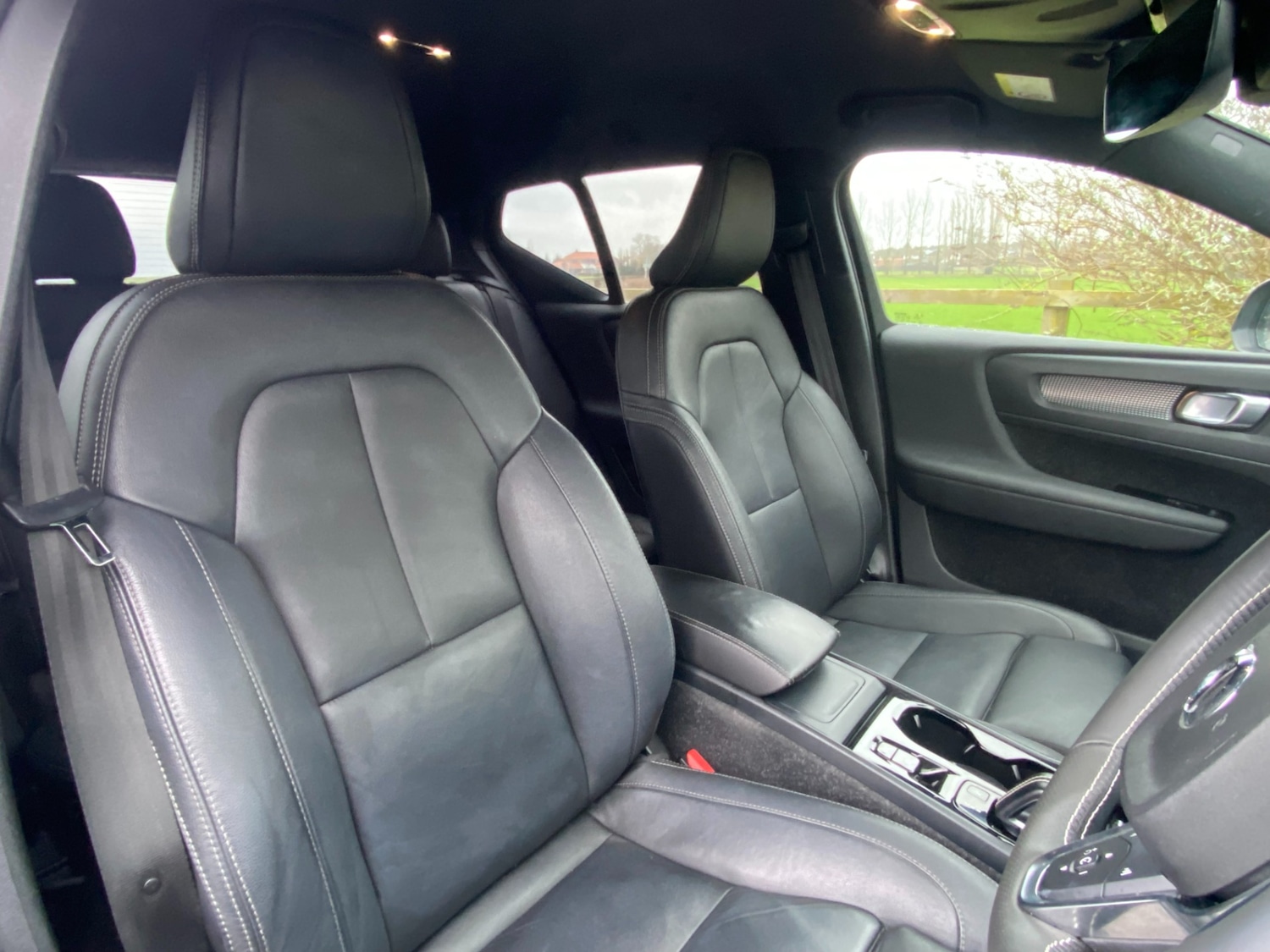 Used Volvo XC40 2020 for sale - 77304822: Photo 44