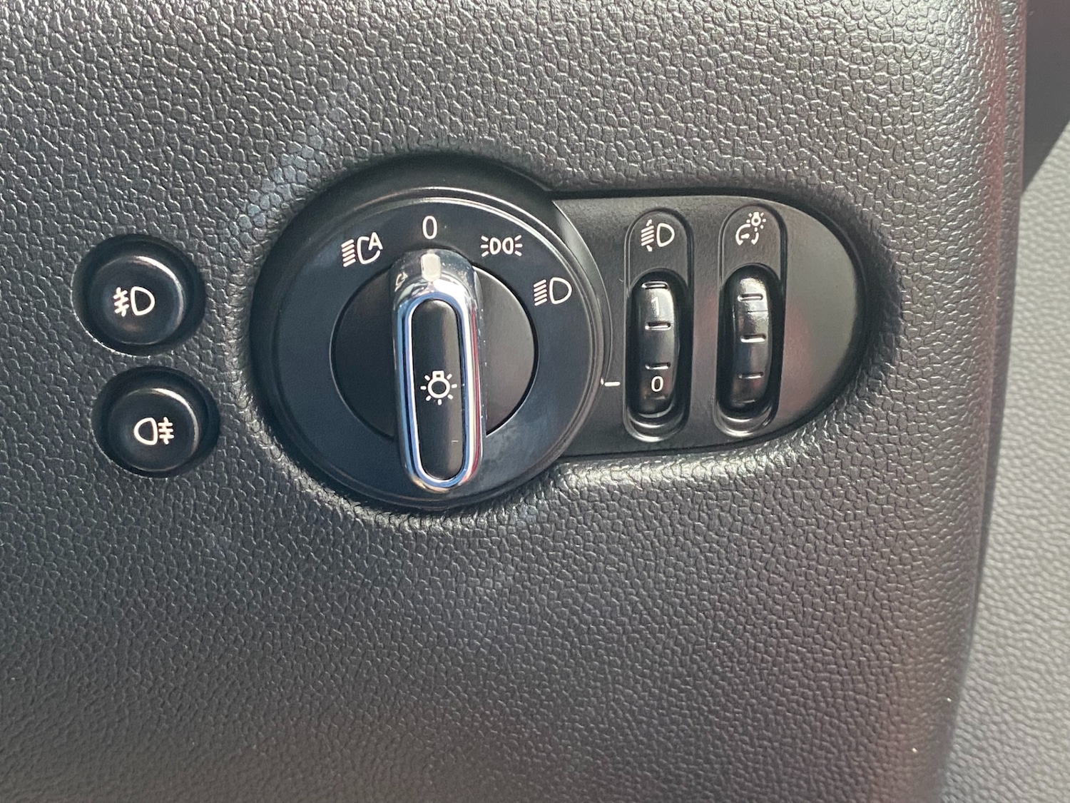 Used MINI Hatch 2020 for sale - 76848870: Photo 34