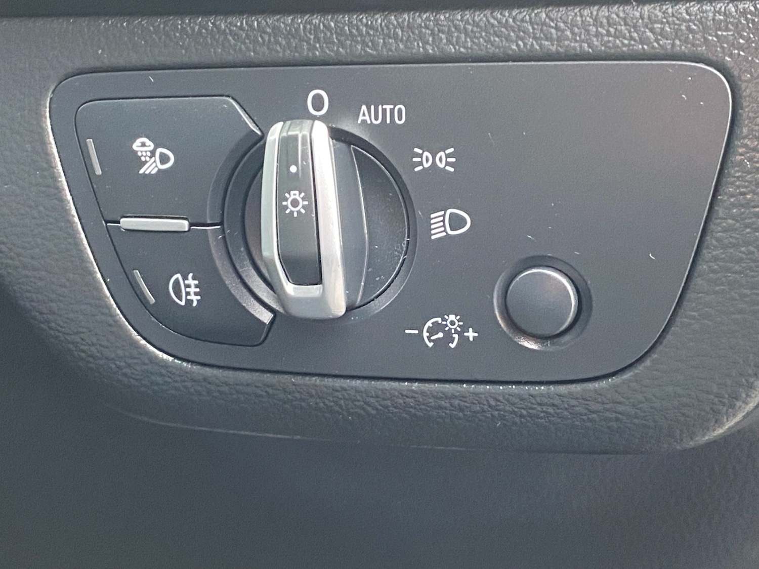 Used Audi Q5 2020 for sale - 77019457: Photo 45