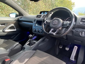 Used Volkswagen Scirocco 2017 for sale - 75948622: Photo