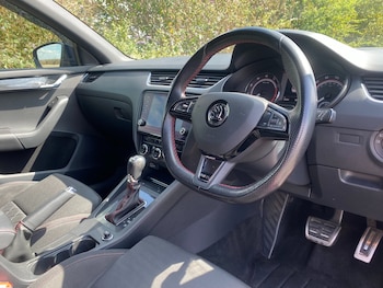 Used Skoda Octavia 2020 for sale - 75597450: Photo