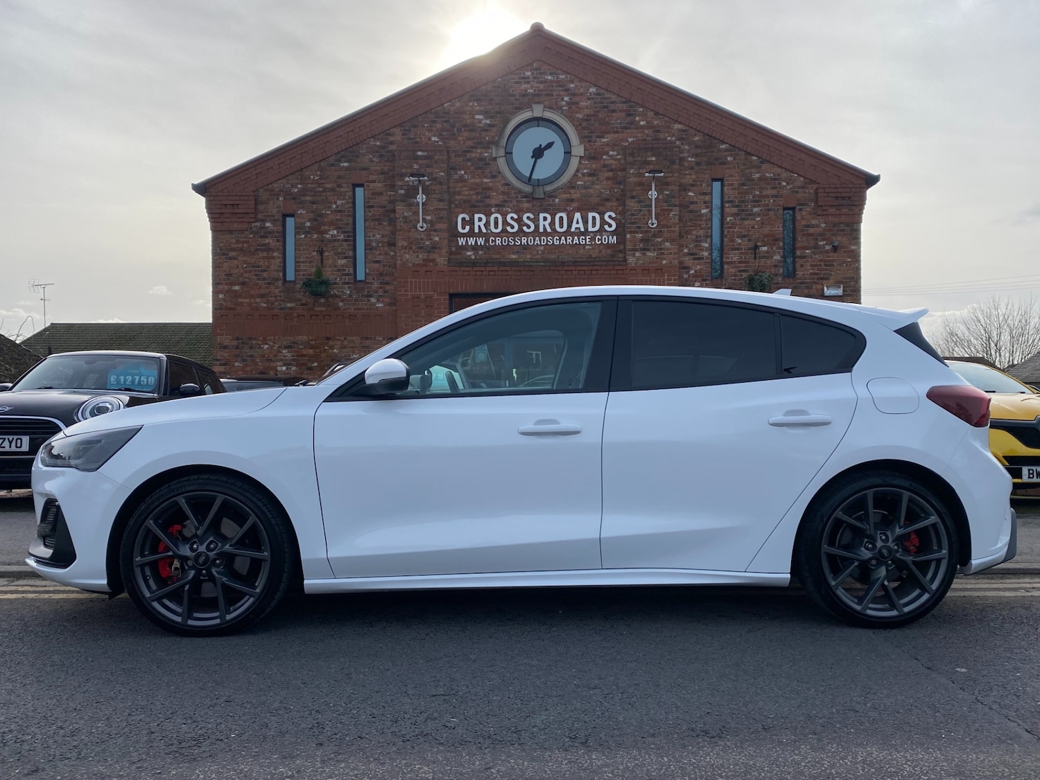 Used Ford Focus 2023 for sale - 77595823: Photo 2