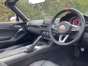Used Abarth 124 Spider 2018 for sale - 75925685: Photo