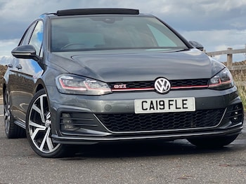 Volkswagen - Golf