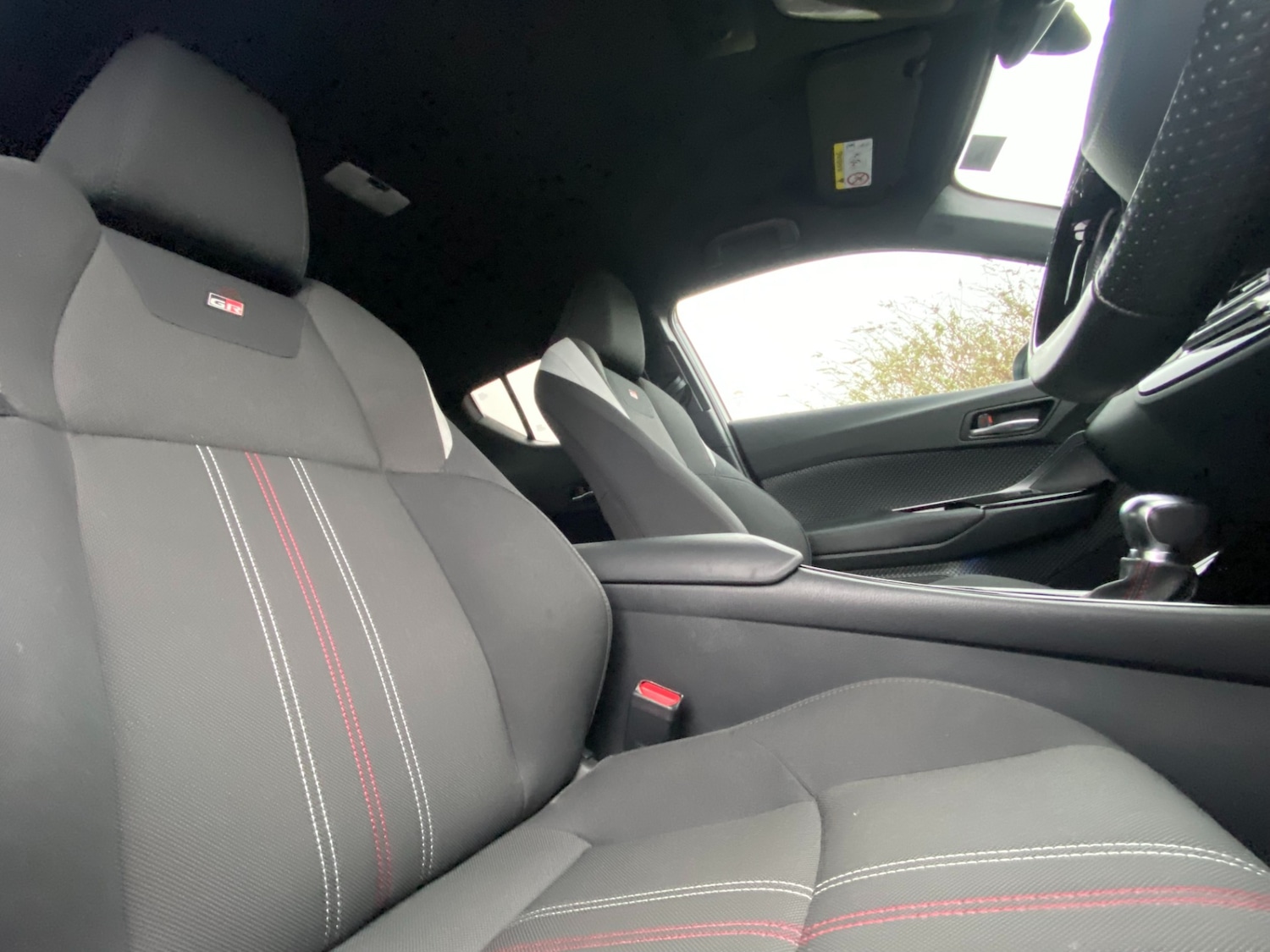 Used Toyota C-HR 2023 for sale - 76987124: Photo 24