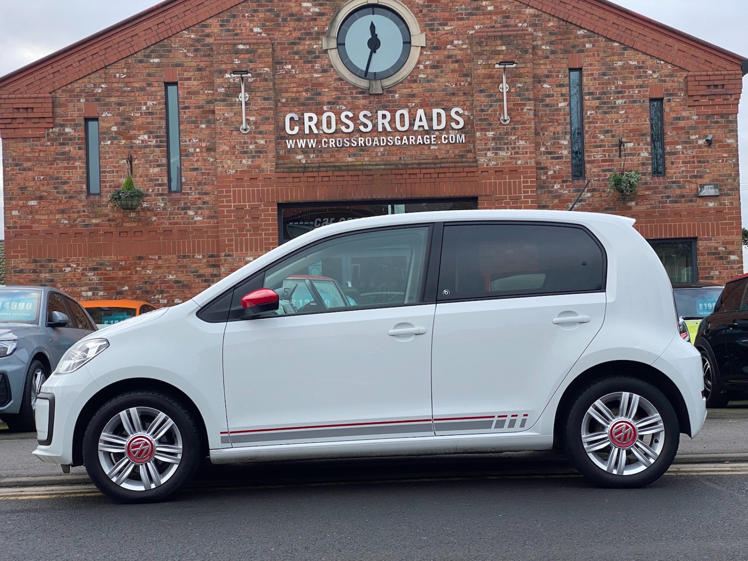 Used Volkswagen up! 2019 for sale - 77073426: Photo 2