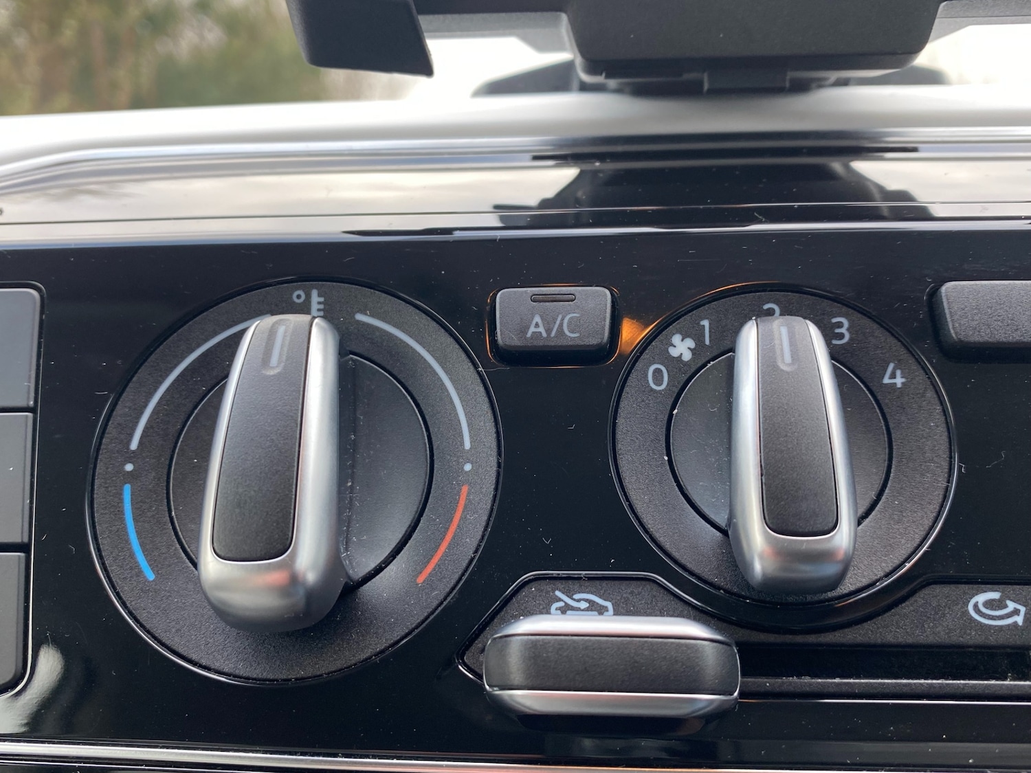 Used Volkswagen up! 2019 for sale - 77073426: Photo 22