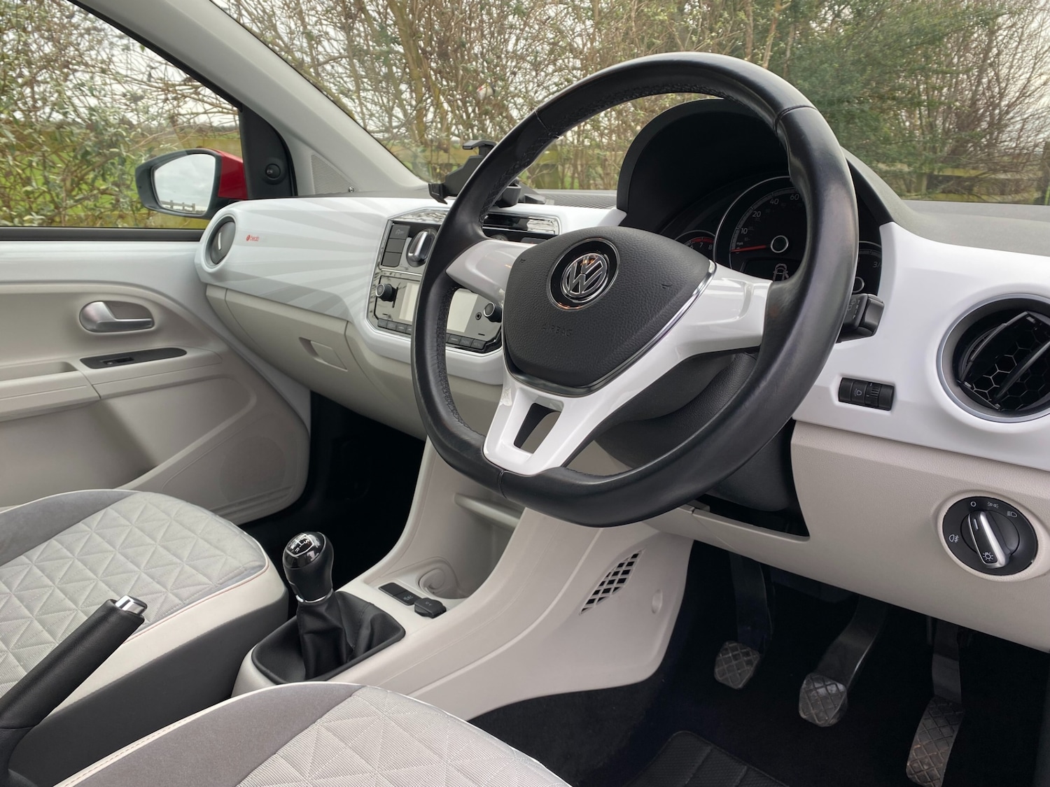 Used Volkswagen up! 2019 for sale - 77073426: Photo 4