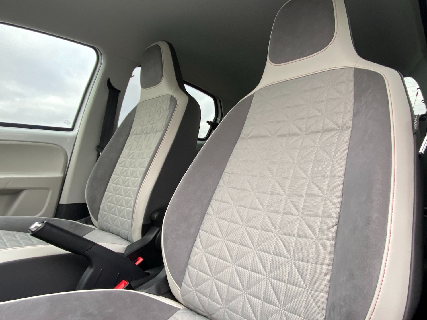 Used Volkswagen up! 2019 for sale - 77073426: Photo 5