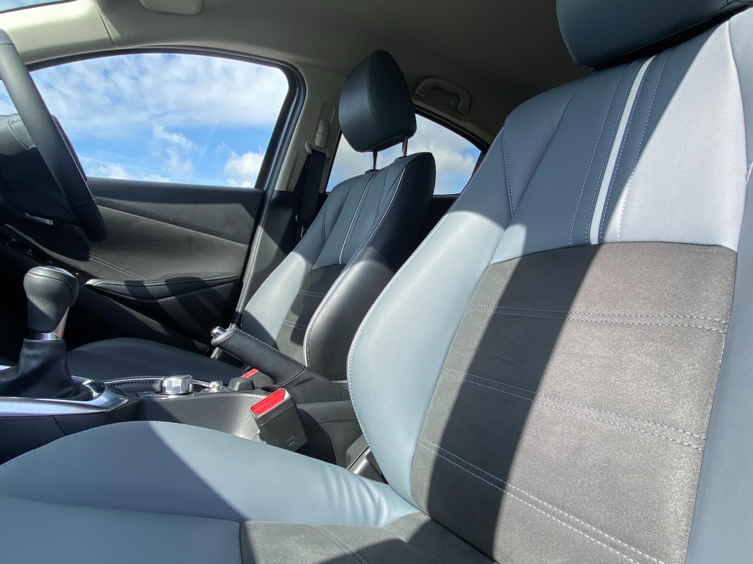 Used Mazda Mazda2 2021 for sale - 76770290: Photo 5