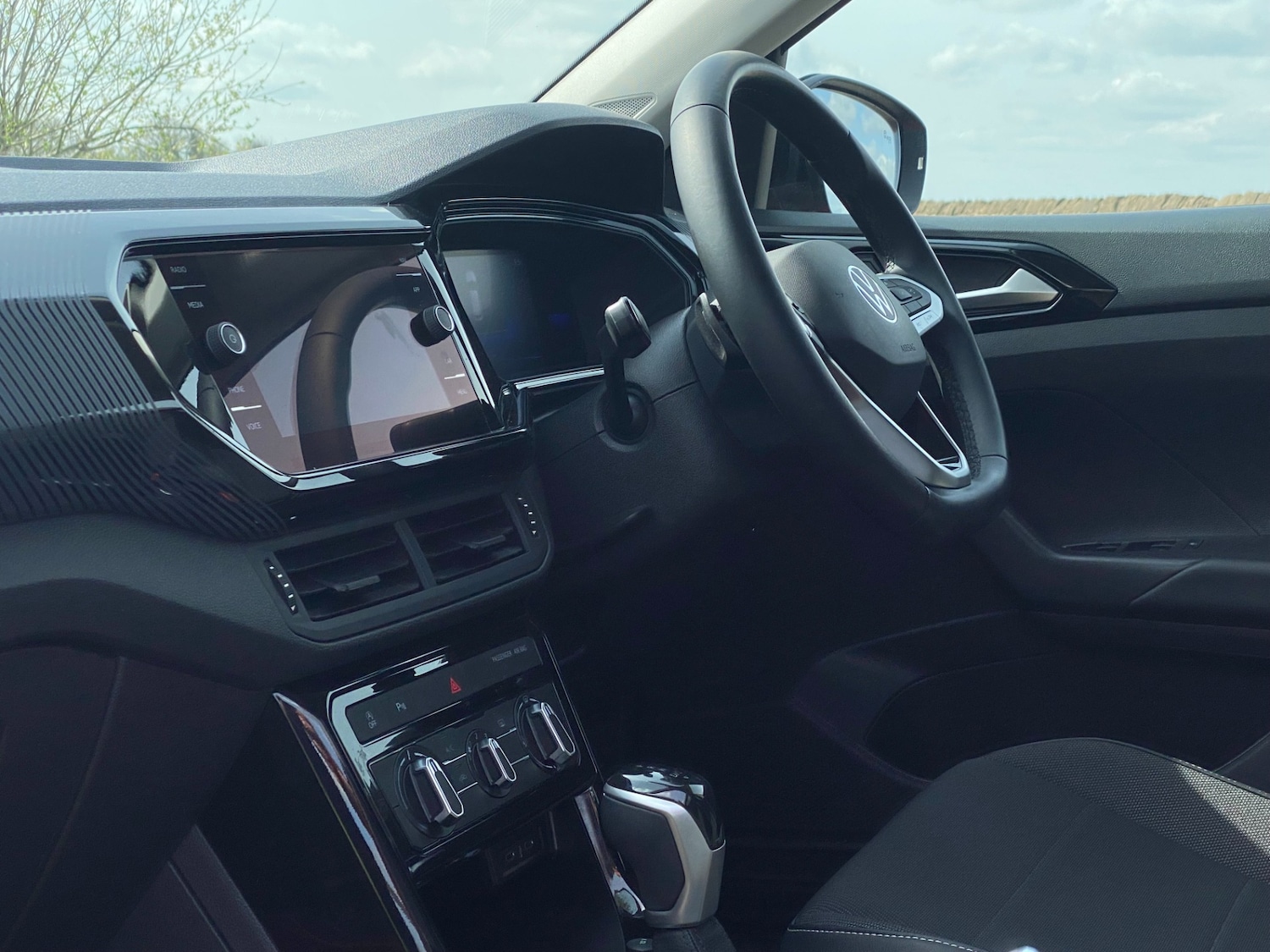 Used Volkswagen T-Cross 2023 for sale - 78202571: Photo 20