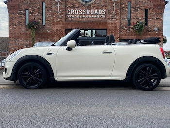 Used MINI Convertible 2020 for sale - 75561685: Photo