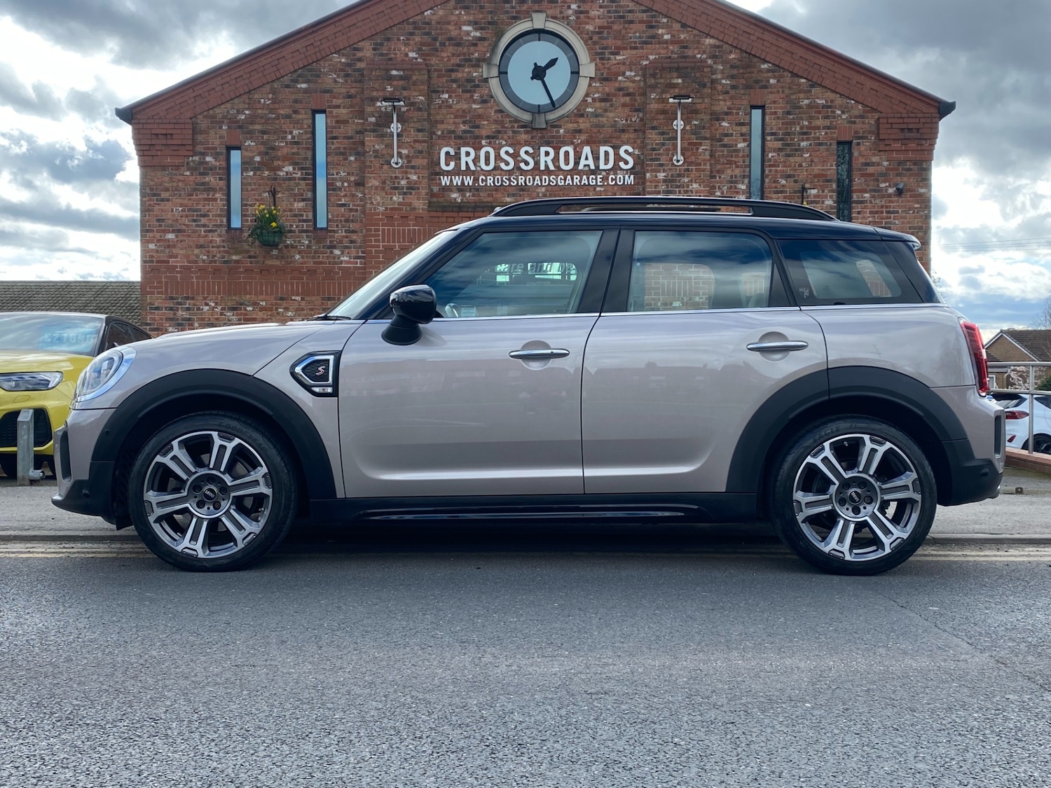 Used MINI Countryman 2023 for sale - 78001070: Photo 2