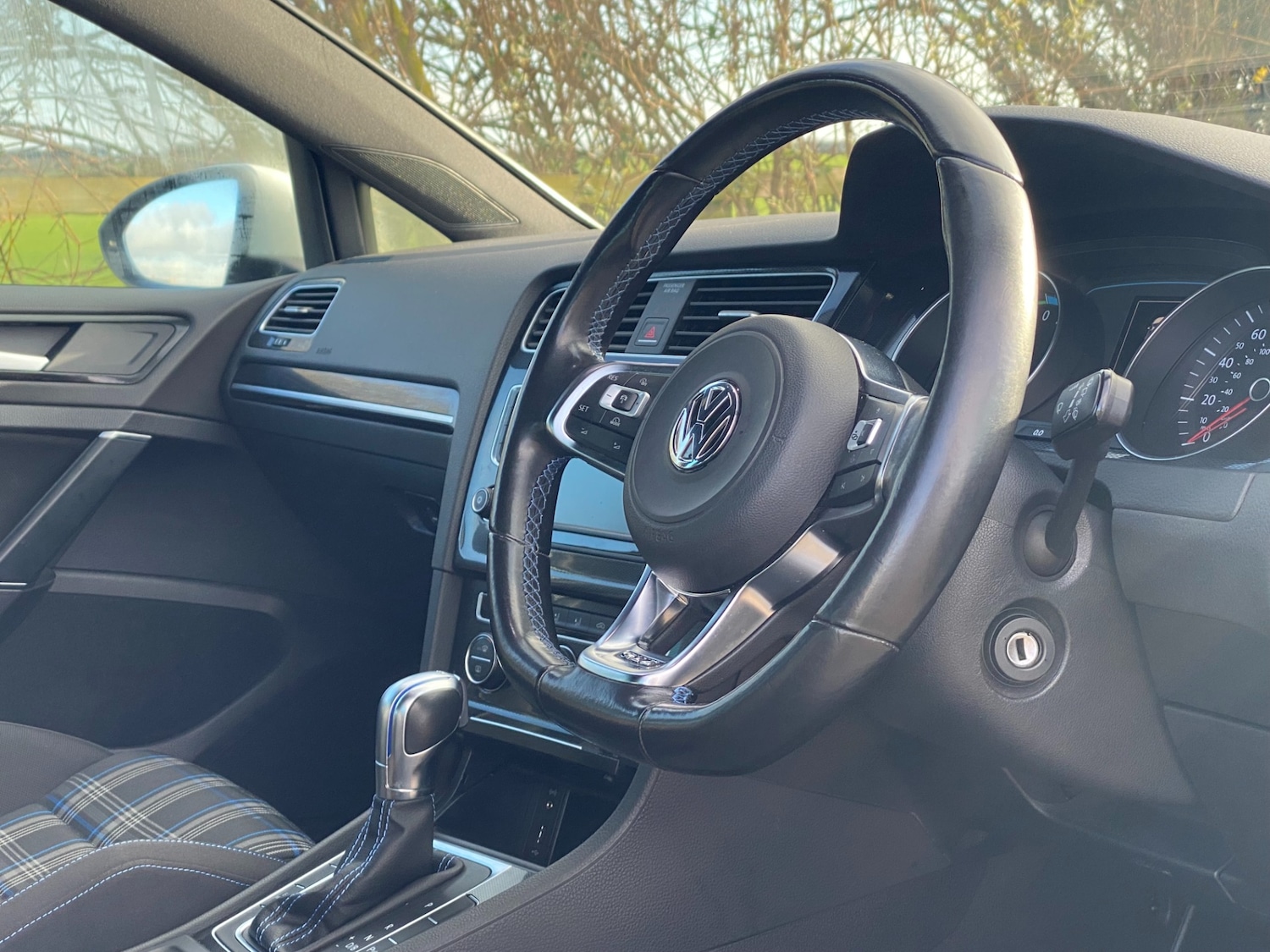 Used Volkswagen Golf 2017 for sale - 77314528: Photo 4