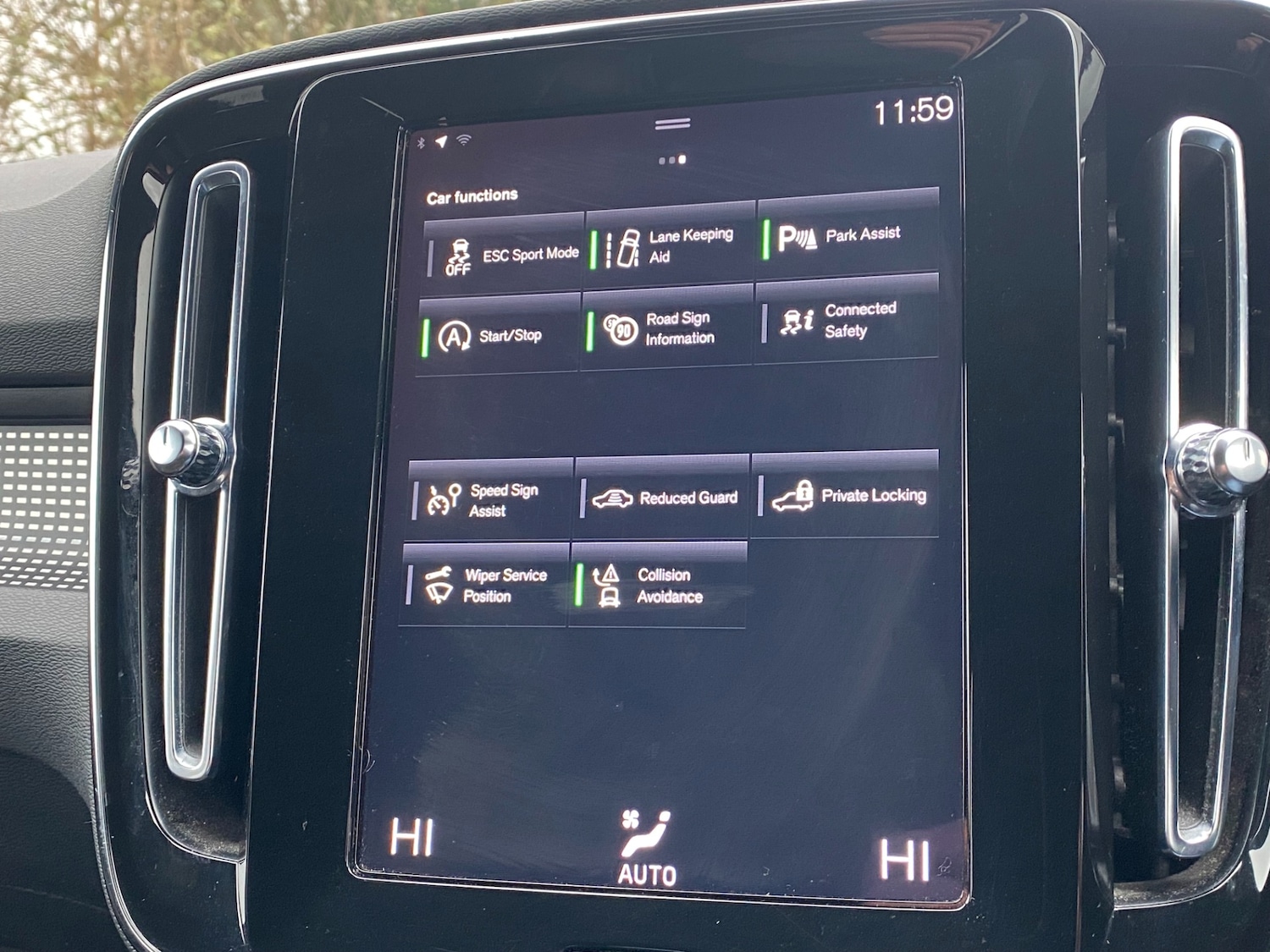 Used Volvo XC40 2022 for sale - 77306379: Photo 10