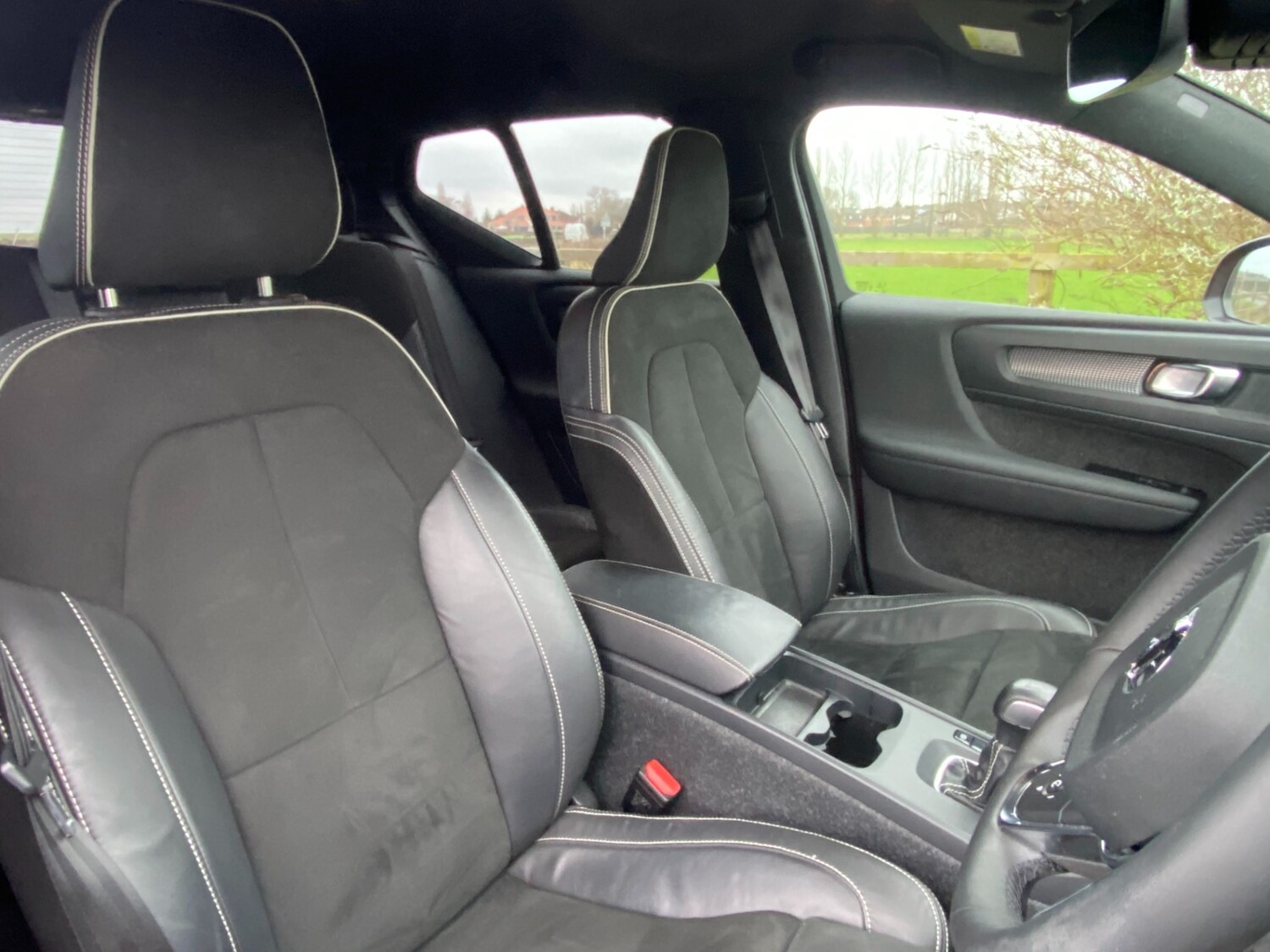 Used Volvo XC40 2022 for sale - 77306379: Photo 37